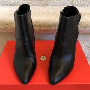 Black Leather Pointed Toe Ankle Boots